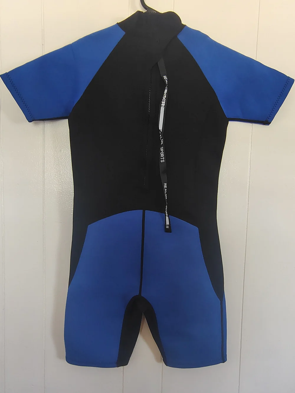 Realon Kids Short Sleeve Swim Rashguard - Blue and Black Size 2XL.